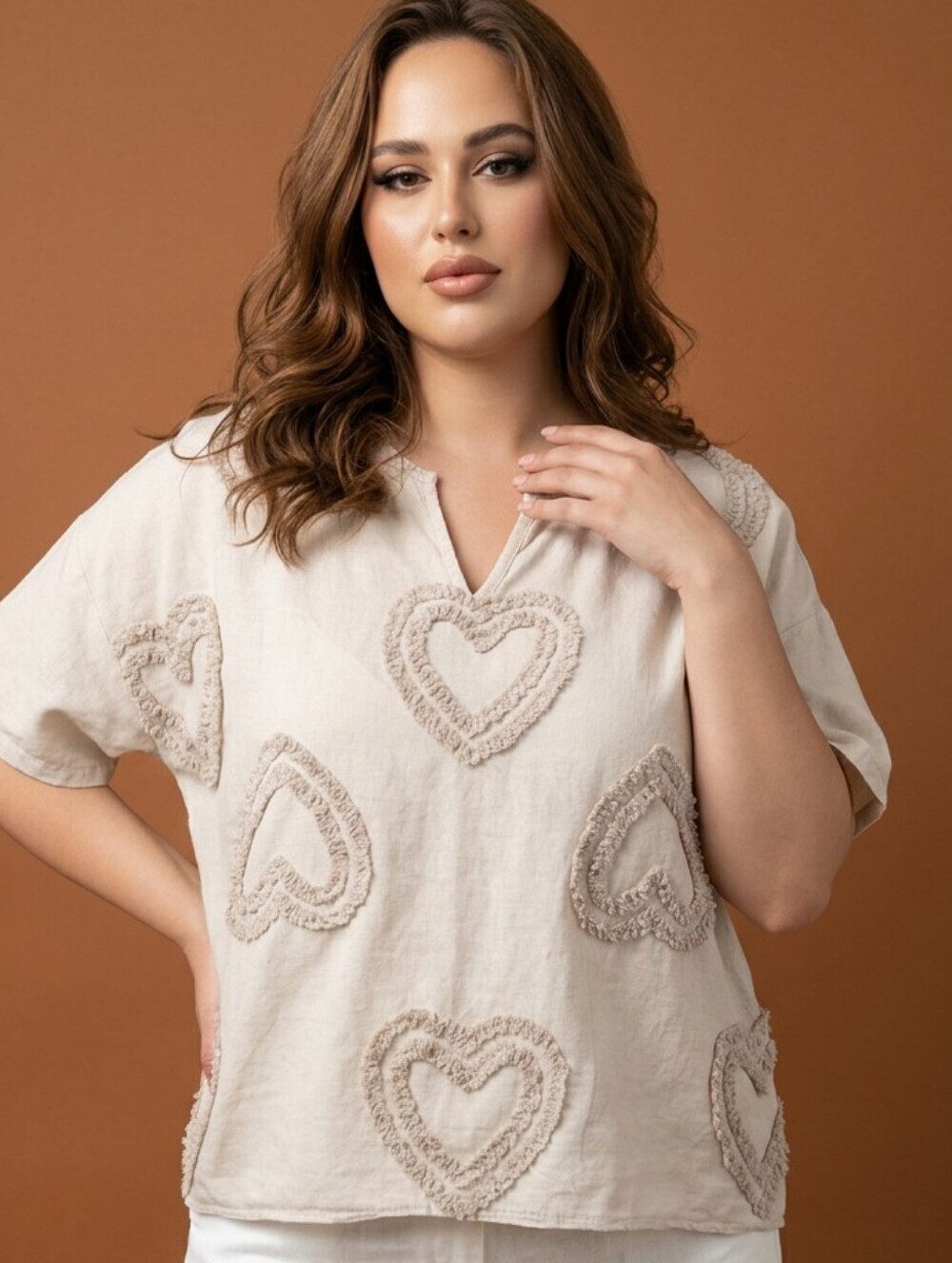 LACE - Relaxed Beige Heart Appliqué Top